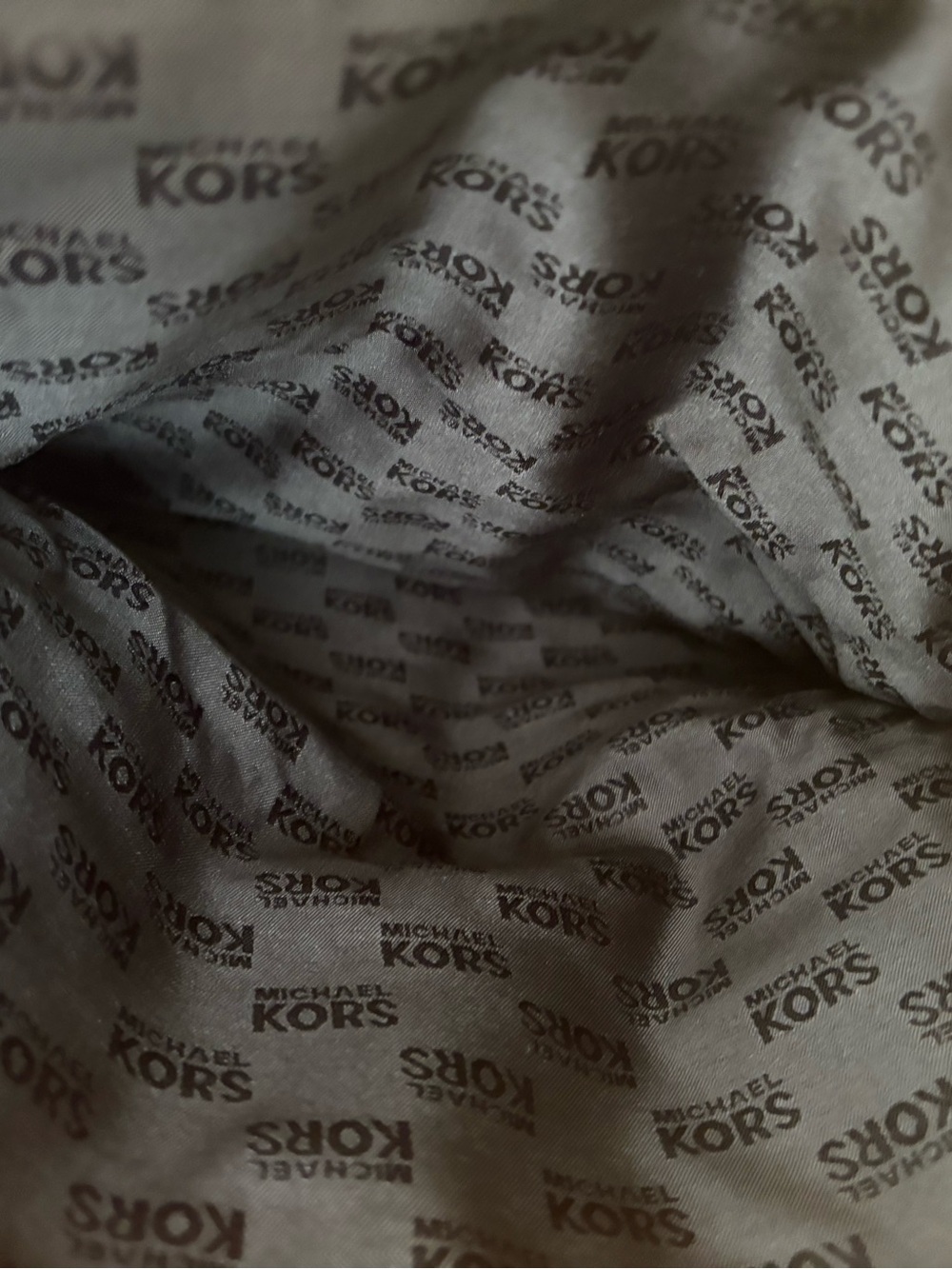 Michael Kors Black Pebbled Leather Tote with Gold Logo Plate - Picture 11 of 13